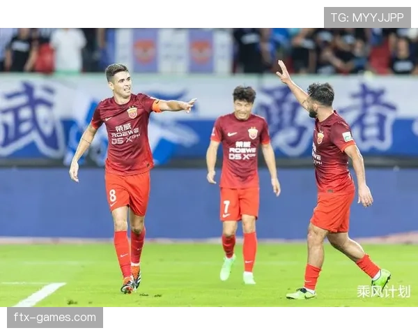 中超新阵容浮出水面，明星球员加盟趋势引发业界热议