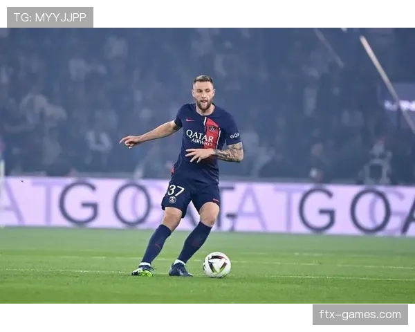 什克里尼亚尔本赛季防守表现稳健,为球队后防提供关键支撑 什克里尼亚尔本赛季防守表现稳健,为球队后防提供关键支撑