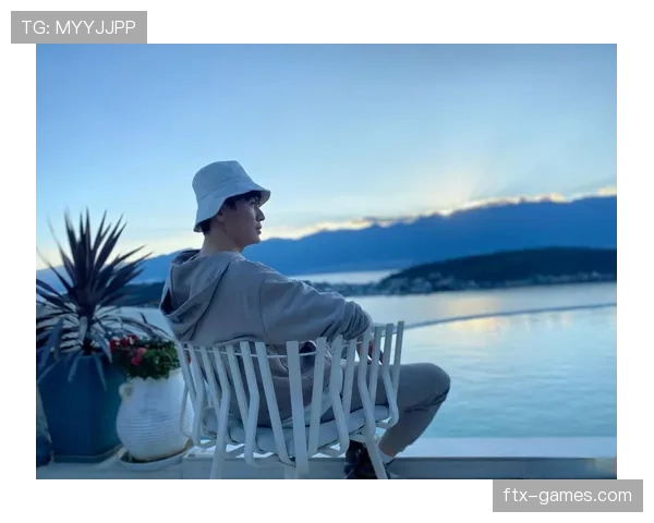 鲍春来随手一晒生活照，画风比明星还要壕